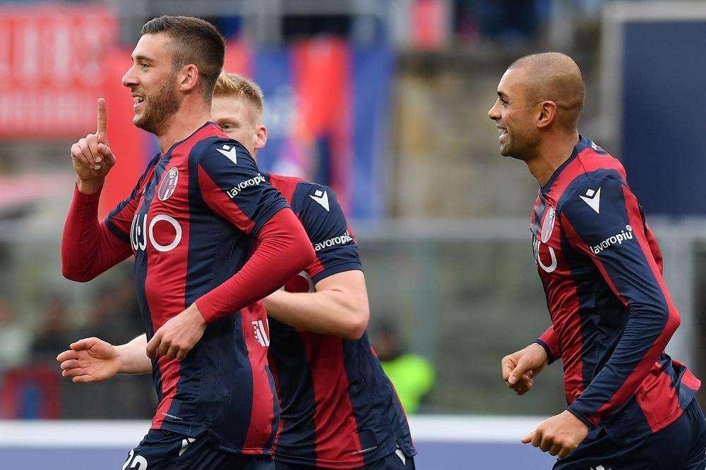 Serie A, vittoria Bologna in extremis: cade il Brescia al Dall'Ara