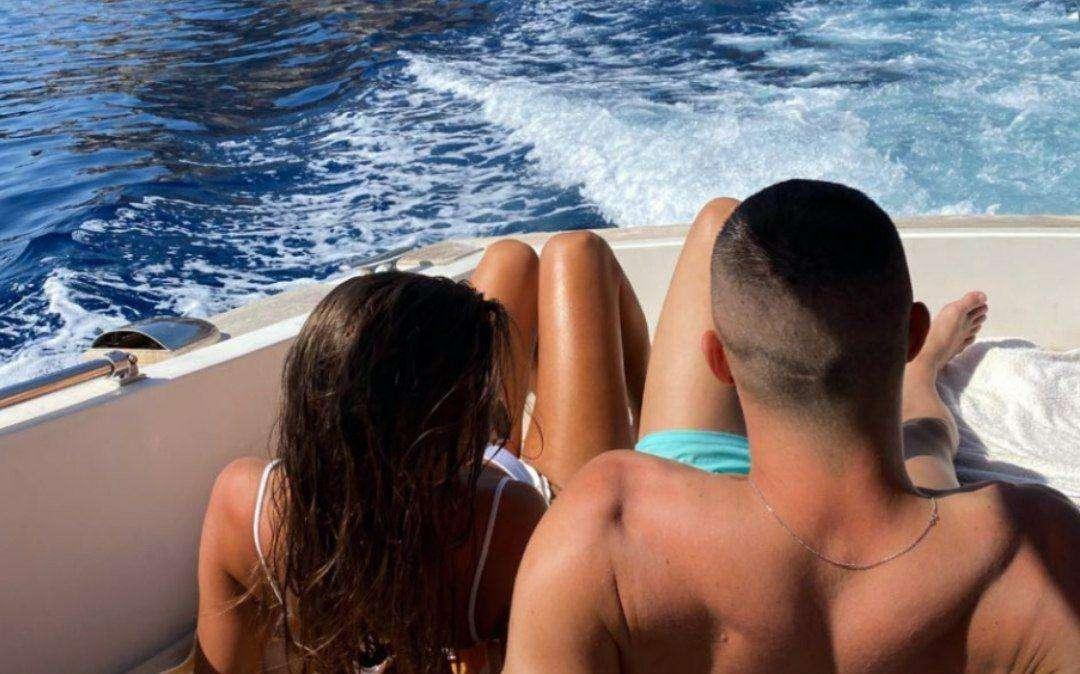 Lazio, ultimi momenti di relax: Marusic (in dolce compagnia) sceglie l'Argentario - FOTO