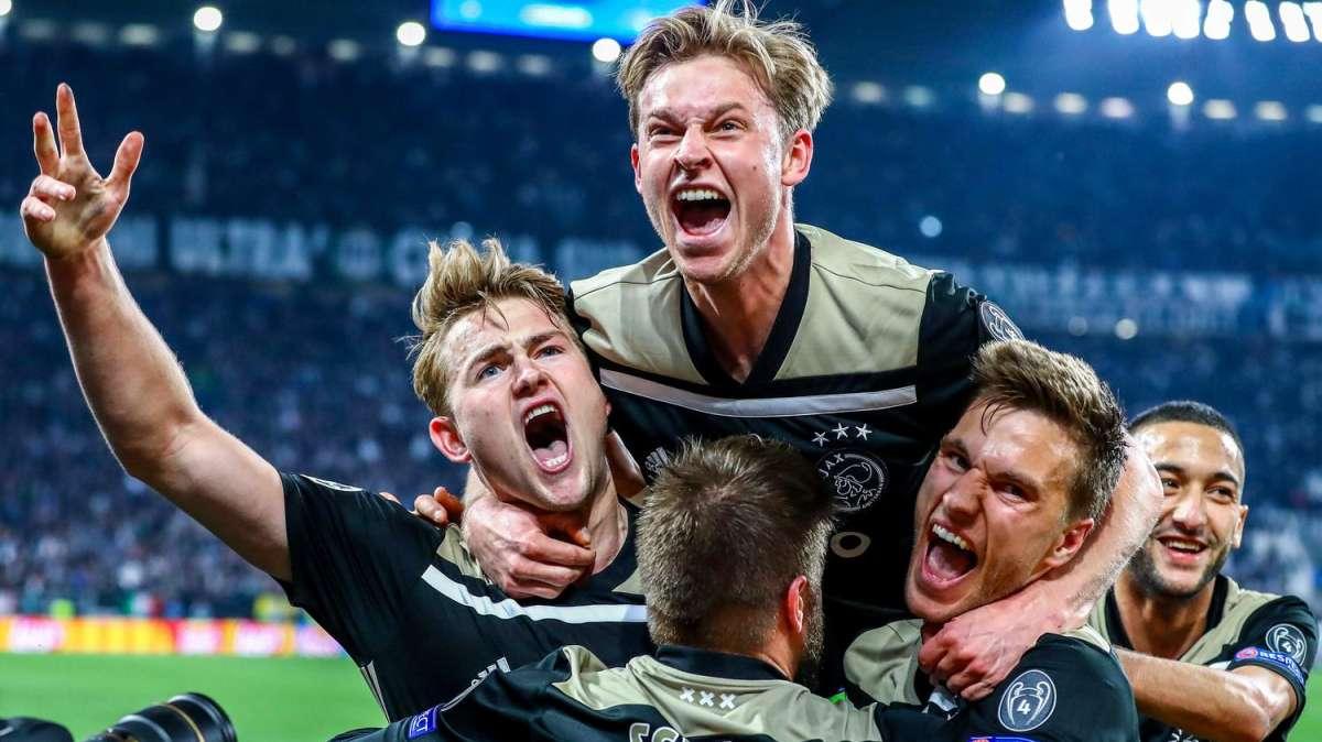 Covid, allarme in casa Ajax: tanti positivi anche in prima squadra