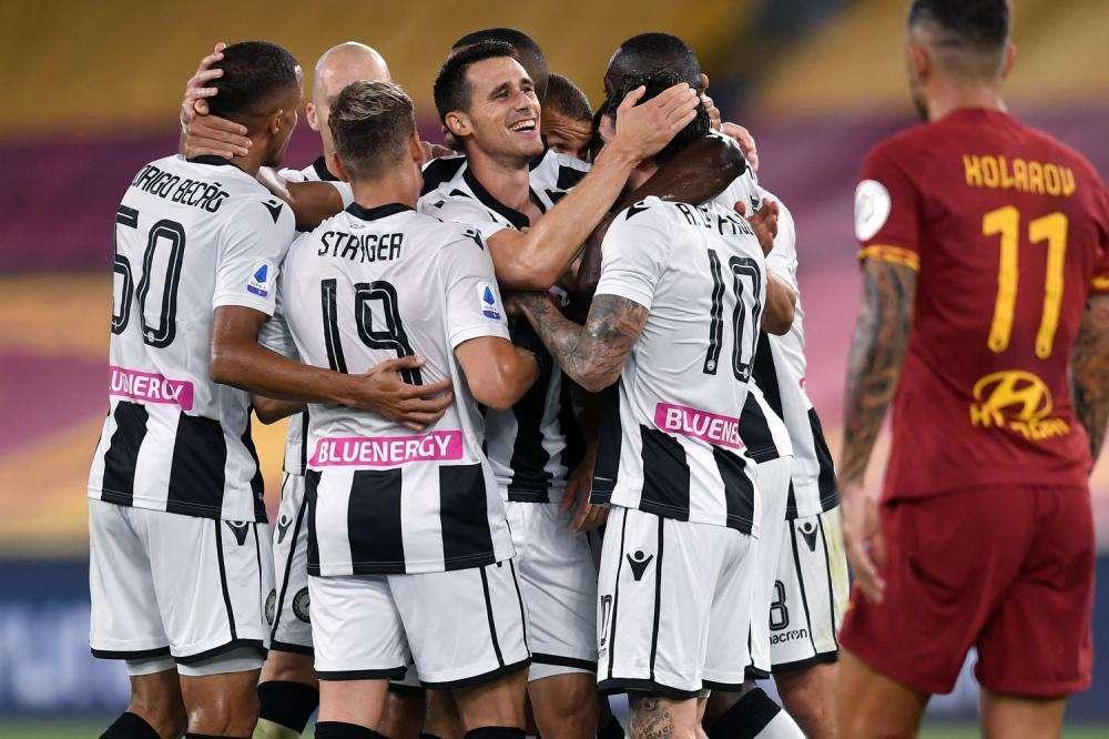Roma, altra figuraccia: l'Udinese passa all'Olimpico. E la Lazio vede la Champions...