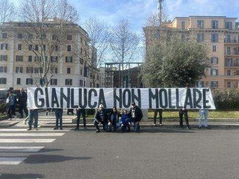 Gianluca non ce l'ha fatta, il cordoglio de Lalaziosiamonoi e un sostegno: aiutiamo la famiglia