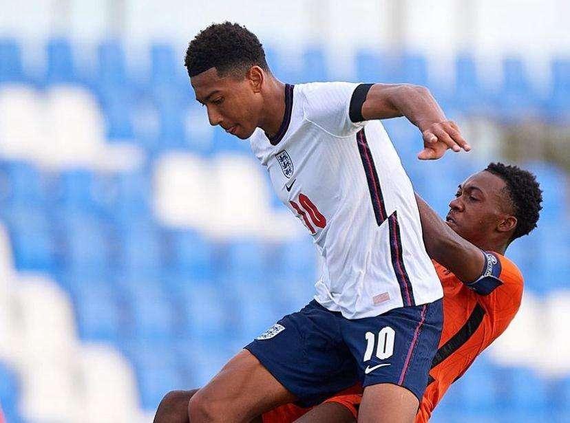 Calciomercato | Daily Mail: "La Lazio sfida il Real Madrid per Bellingham!"