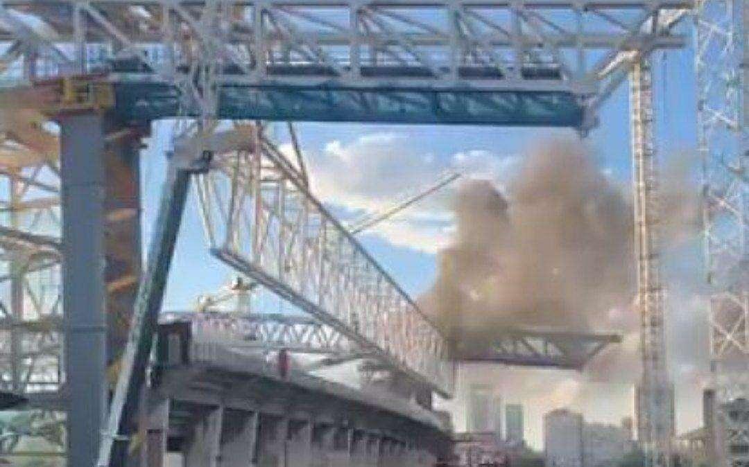 Madrid, incendio al Santiago Bernabeu: fiamme all'interno del cantiere