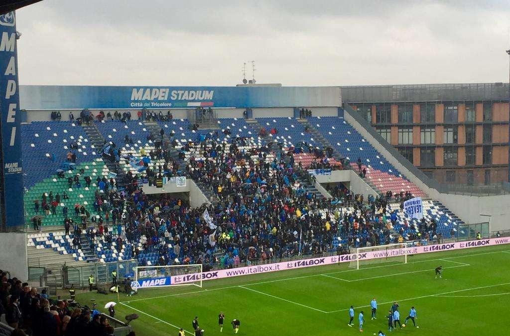 Sassuolo - Lazio, la carica dei tifosi biancocelesti - VIDEO