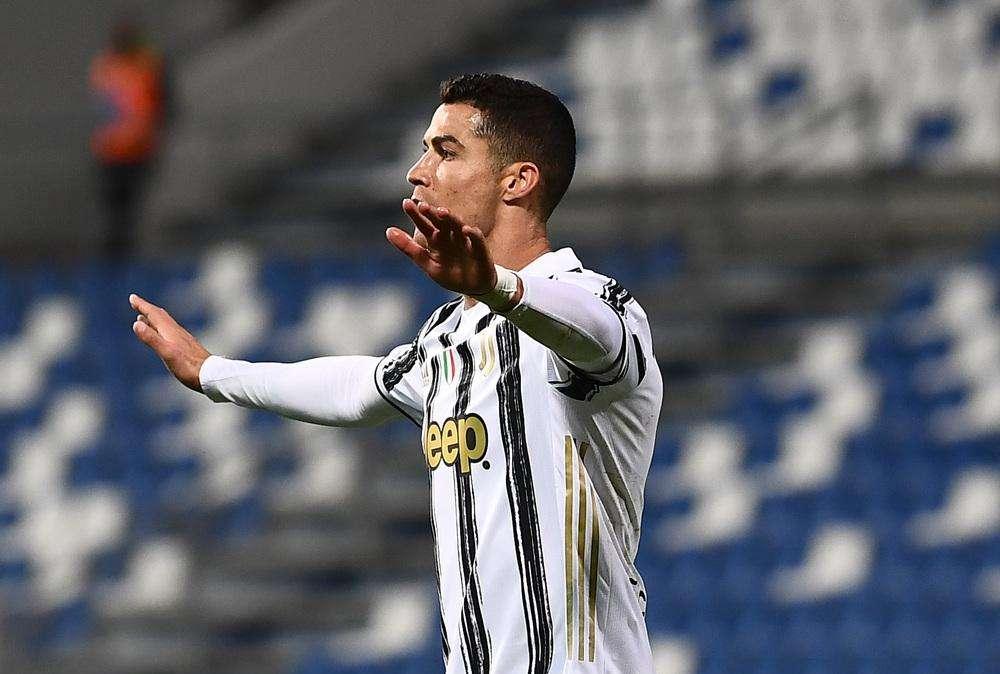 Juventus, la mamma di Ronaldo sicura: "Lo convincerò a tornare allo Sporting"