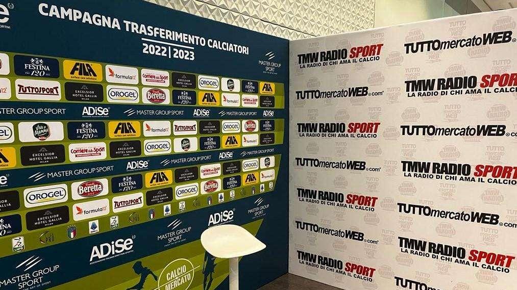 Calciomercato, ecco le date ufficiali: novità a giugno, la chiusura...