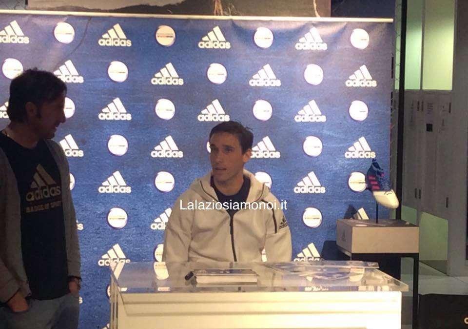 Biglia a Euroma 2: il capitano presenta i nuovi scarpini - FOTO&VIDEO