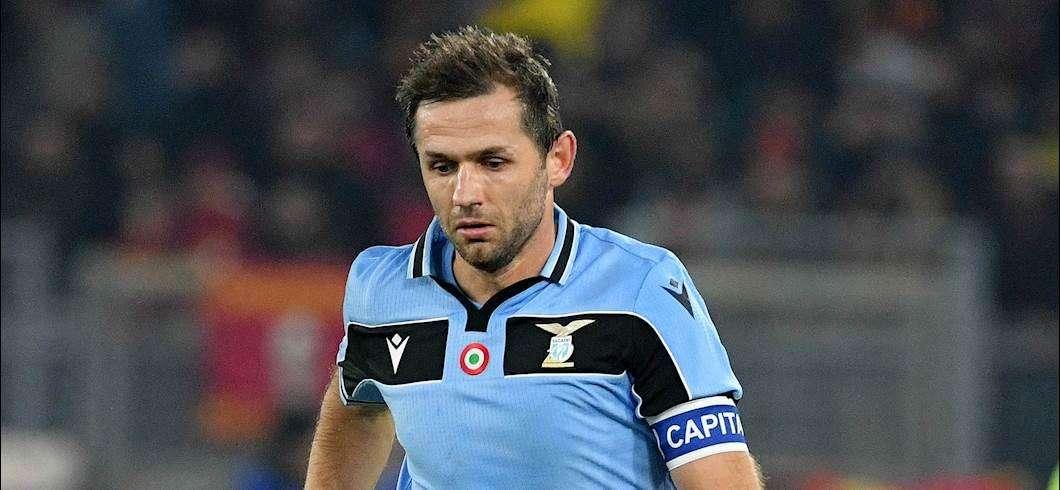 Lazio, il ritorno di capitan Lulic: domani giro di tamponi con Proto e Raul Moro