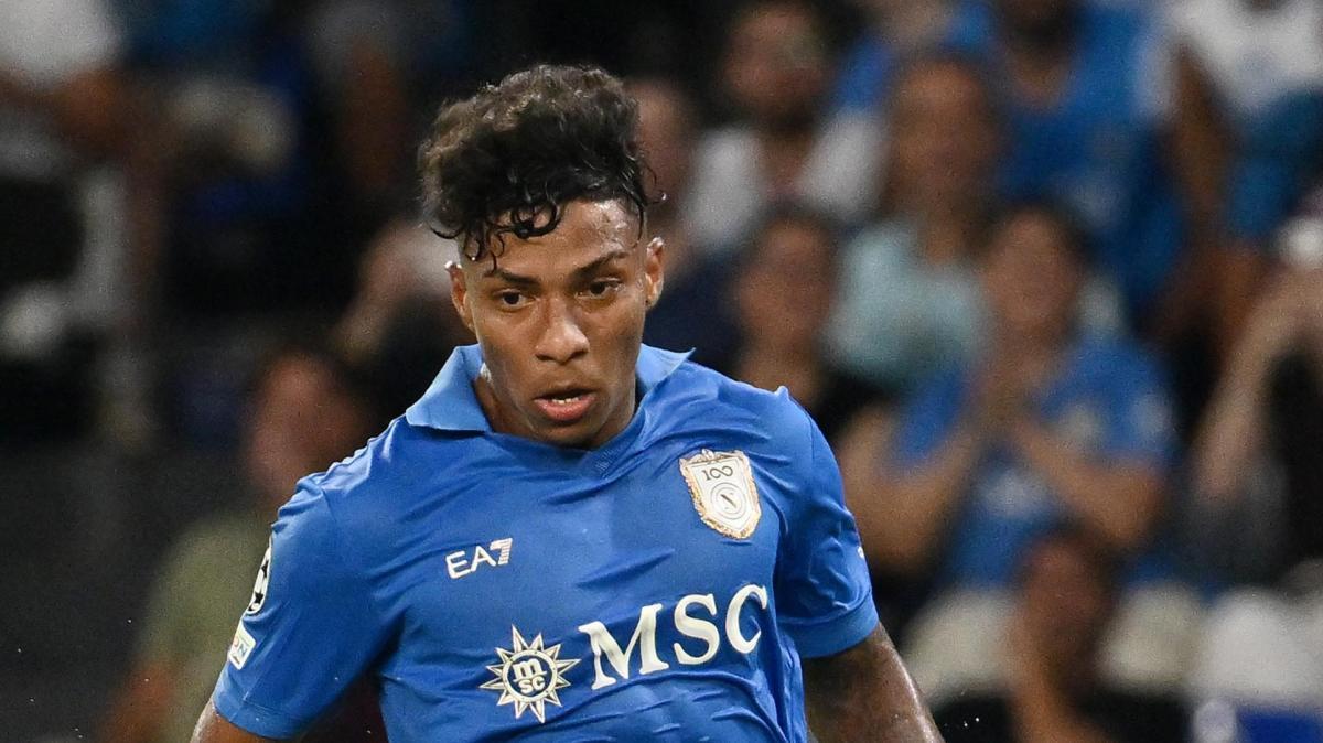 Napoli, si ferma ancora Alisson Santos. Salta la Lazio? I tempi di recupero