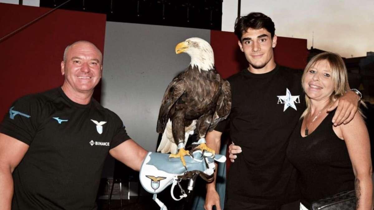 Lazio, Cancellieri: selfie e sorrisi con Olympia e la mamma di Guero