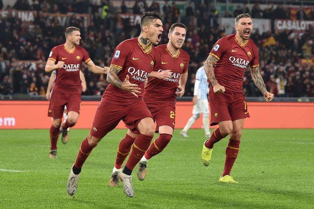 Europa League, le autorità spagnole bloccano la Roma: gara col Siviglia rinviata