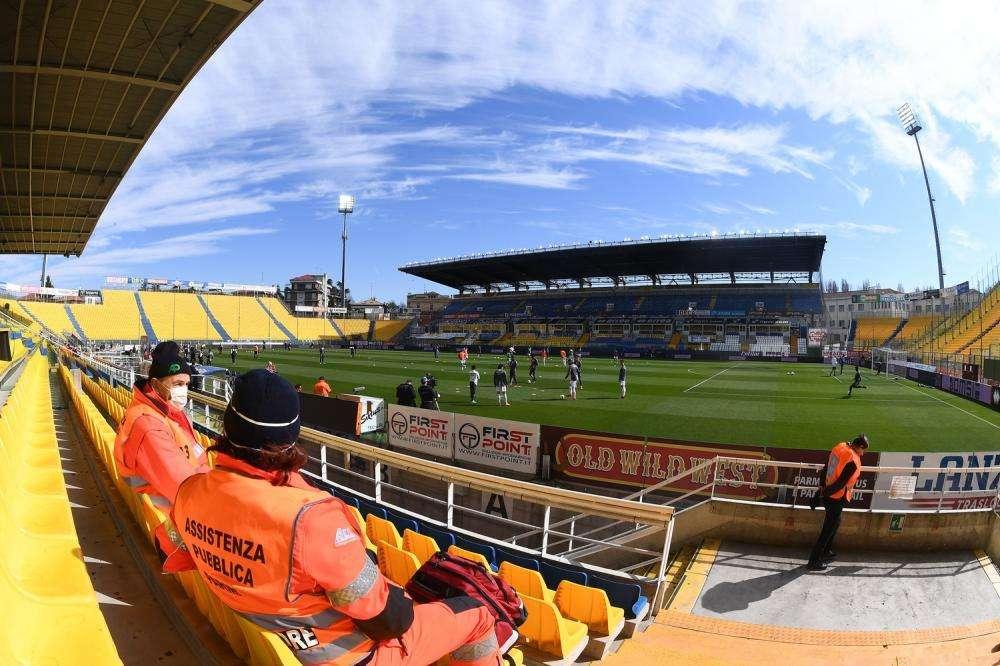 UFFICIALE - Parma-Spal, si gioca: squadre in campo oltre un'ora dopo