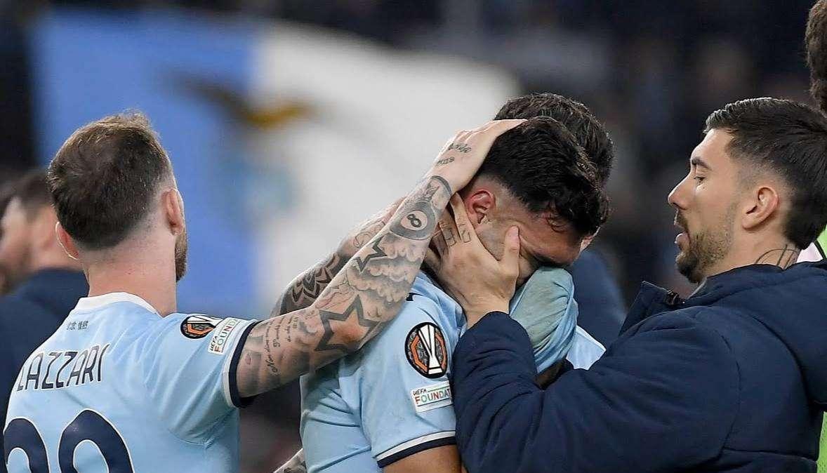 Lazio, delusione europea. Il club urla sui social: "Non molliamo mai" - FOTO