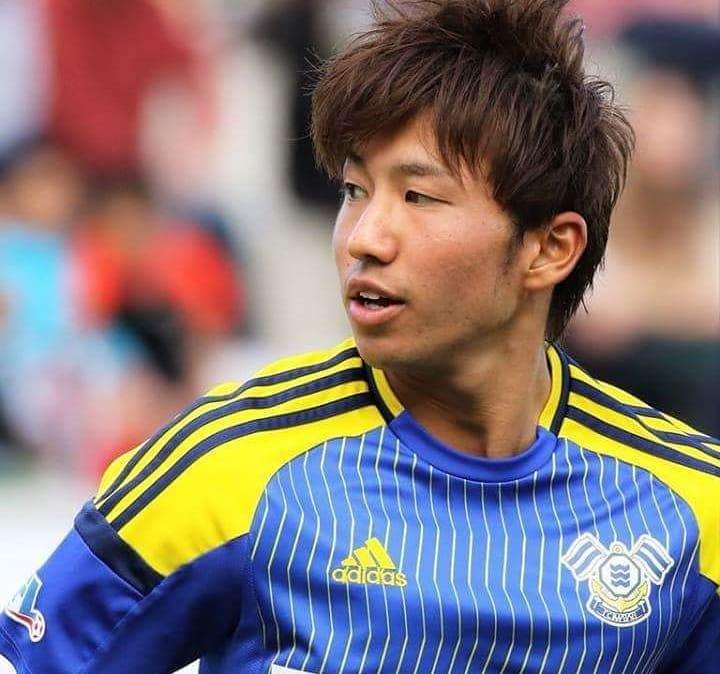 Calciomercato Lazio, si guarda in Belgio: interesse per Takehiro Tomiyasu