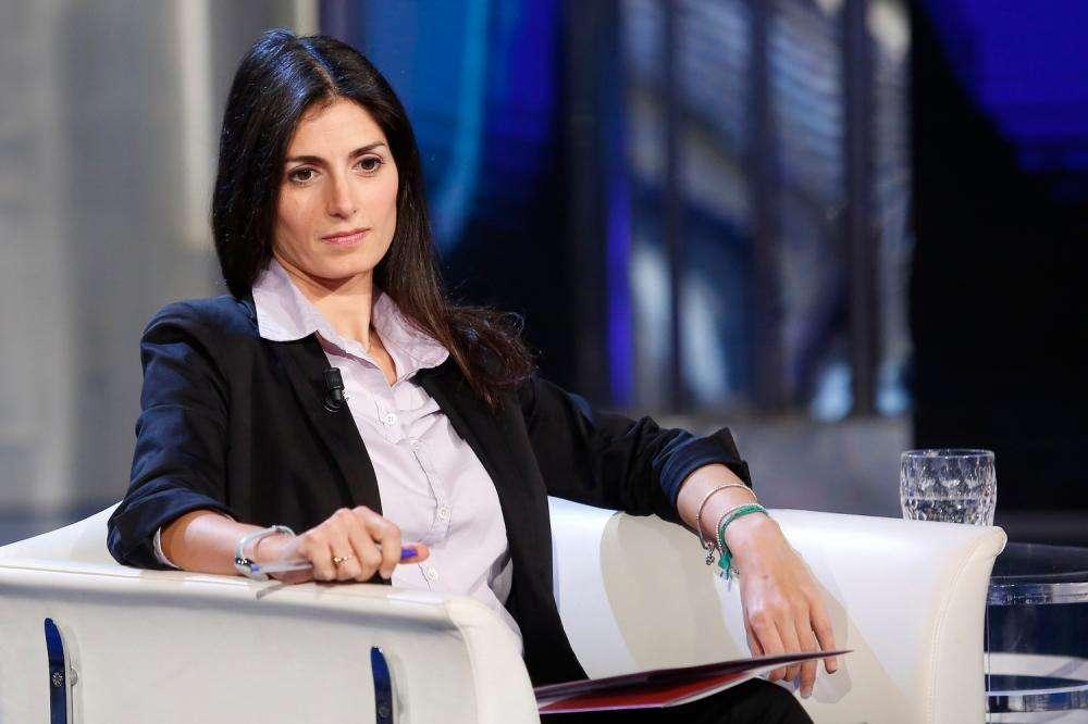 Coronavirus / Dal "Daje" di Monteverde alla mano della Raggi: Roma verso l'e-commerce a 360°