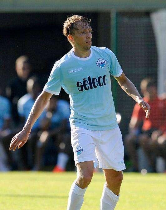 Supercoppa, servirà la partita perfetta: Lucas Leiva a uomo su Dybala, difesa e contropiede