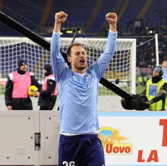 La Disciplinare proscioglie Radu e la Lazio: non fu saluto romano... De Martino: "In futuro saremo attentissimi... Ora chi ci risarcisce?"