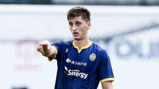 Calciomercato Lazio, Kumbulla per l'estate: il Verona spara alto