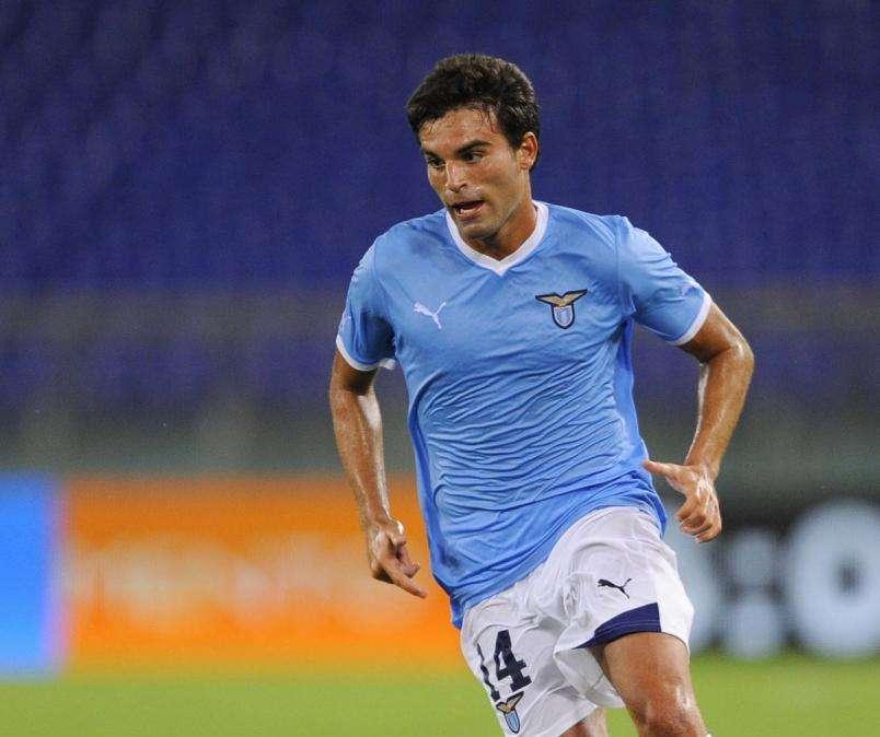 L'ex Lazio Garrido annuncia il ritiro: "Ringrazio tutte le squadre di cui ho fatto parte"