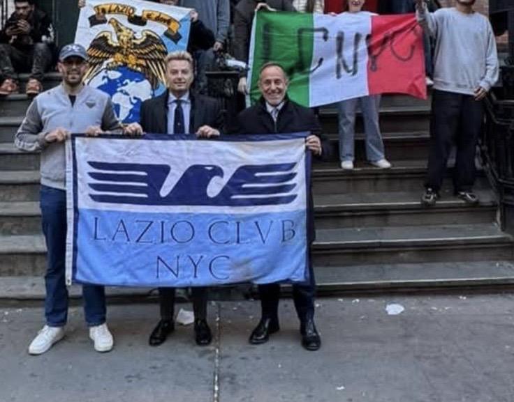 Lazio, da Roma a New York: De Martino festeggia il 6-2 a Manhattan
