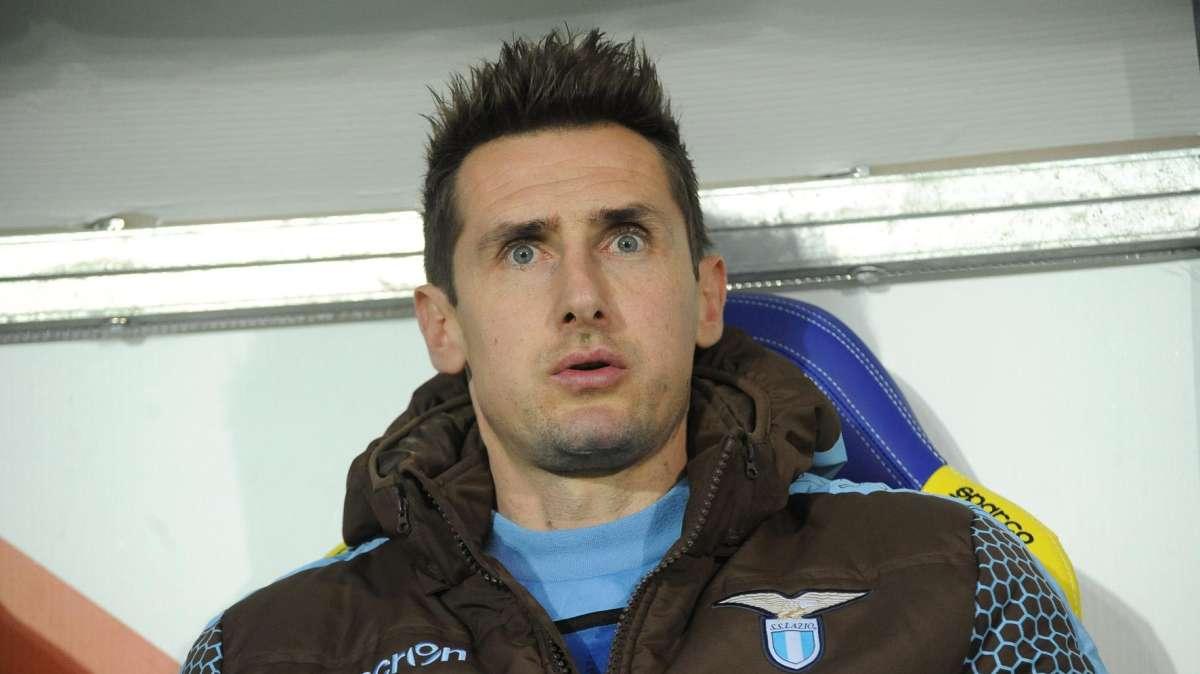 Lazio, torna di moda Klose: è un’idea di Lotito. Tutti i dettagli