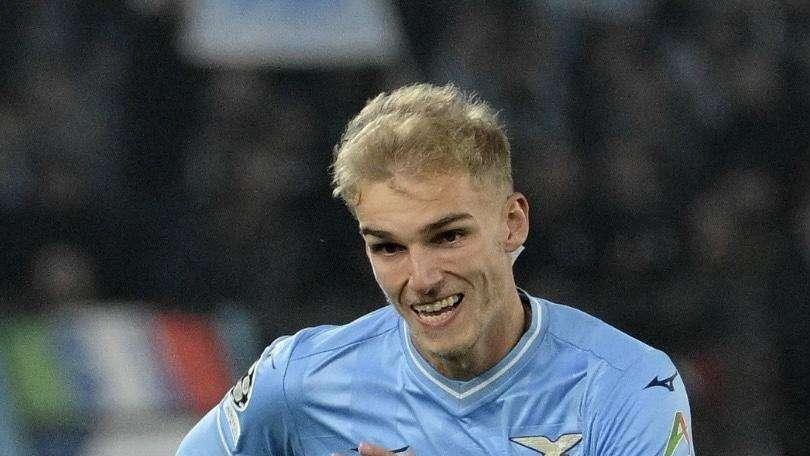 Lazio, Isaksen a Dazn: "Devo segnare di più! Baroni diverso da Sarri, mi chiede..."