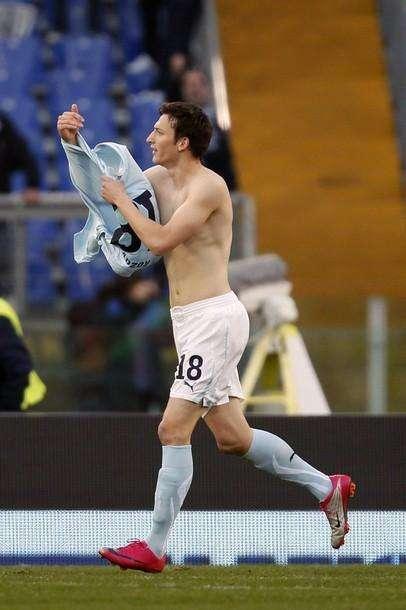 LE PAGELLE di Lazio-Sampdoria: Mauri ed Hernanes non brillano, ma Kozak è sempre decisivo. Finalmente Scaloni!