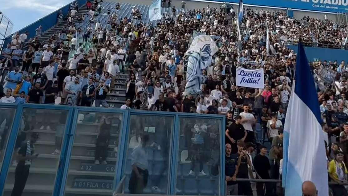 Lazio, Sarri verso i tifosi: "Stringiamoci insieme come una grande famiglia"