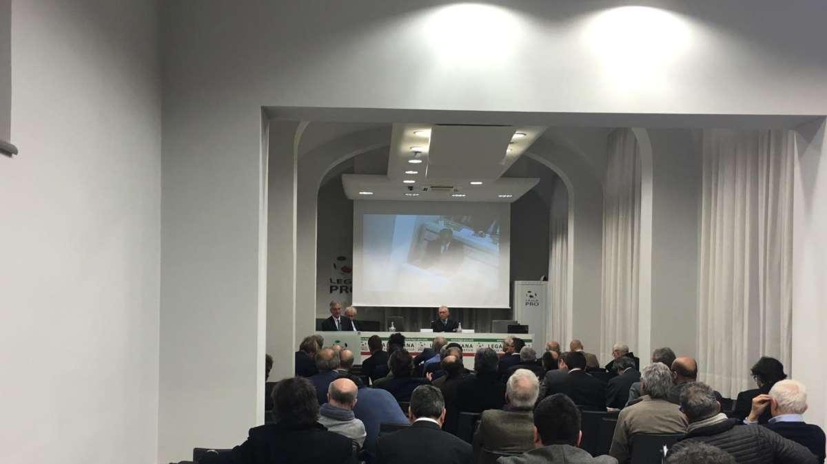Serie A, in corso l'assemblea di Lega per i diritti tv: tutti i club collegati