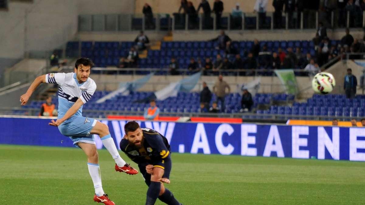 Lazio - Parma, dall'incornata di Inzaghi alla bomba di Parolo: la società ricorda i gol più belli - VD