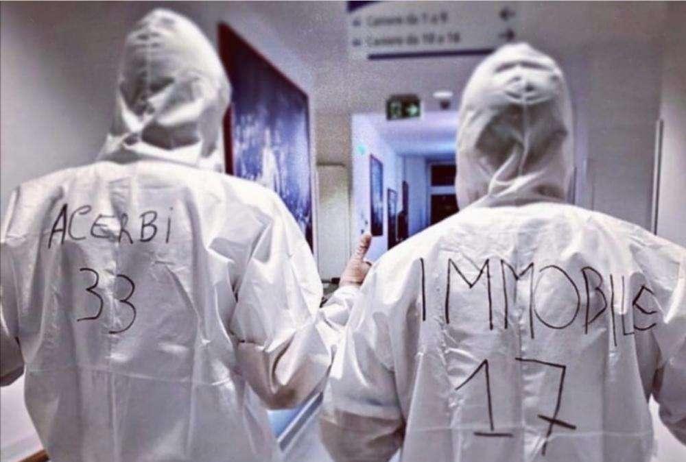 Coronavirus / Giornata internazionale dell'infermiere: "Grazie eroi" - FOTO
