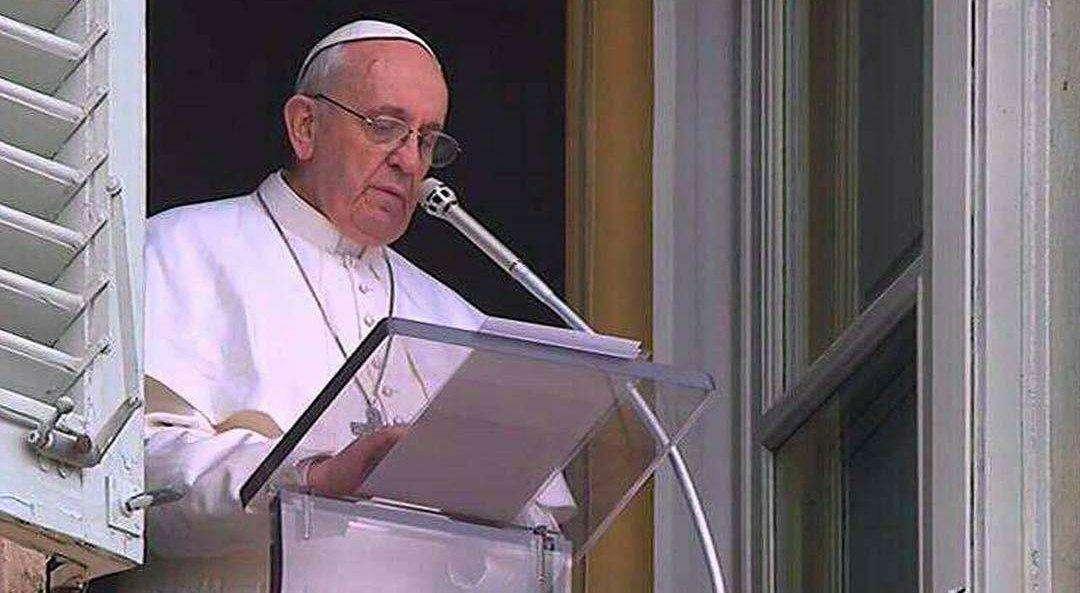 Papa Francesco al "Policlinico Gemelli": dovrà sottoporsi a un'operazione