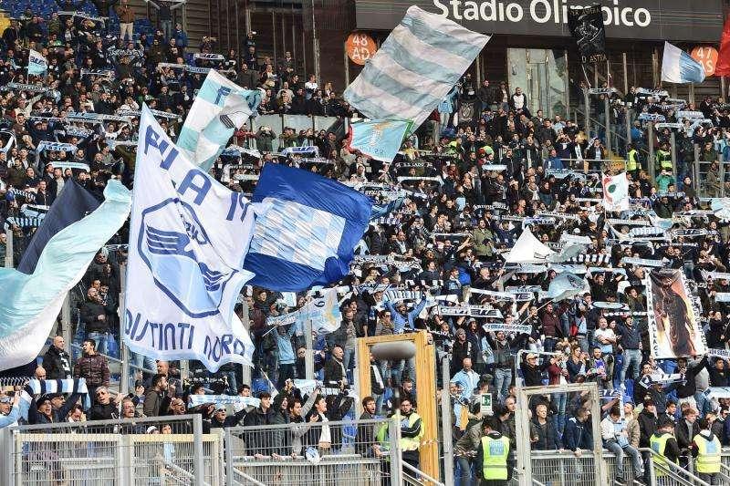 Genova, arrivano i tifosi della Lazio: in 600 per la squadra di Inzaghi