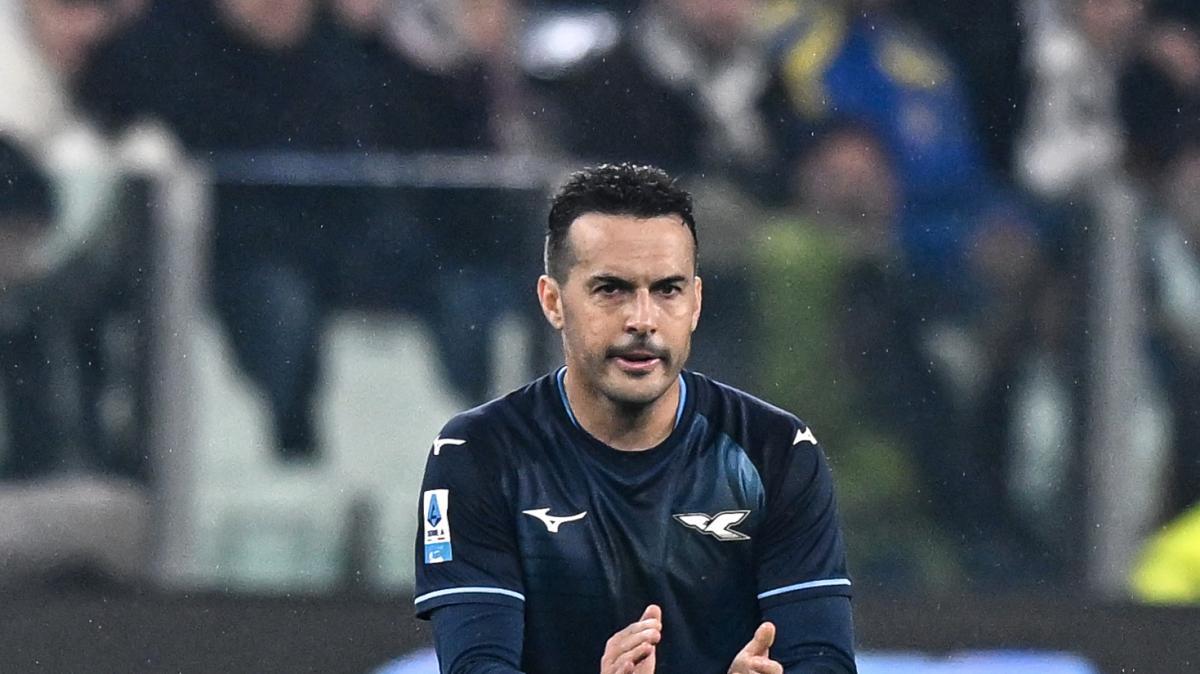 Pedro ricorda il padre di Messi: il saluto dell'ex Lazio - FOTO