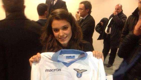 Auronzo, Fabiana Fiorini abbraccia la Lazio: una tifosa d'eccezione sugli spalti dello Zandegiacomo