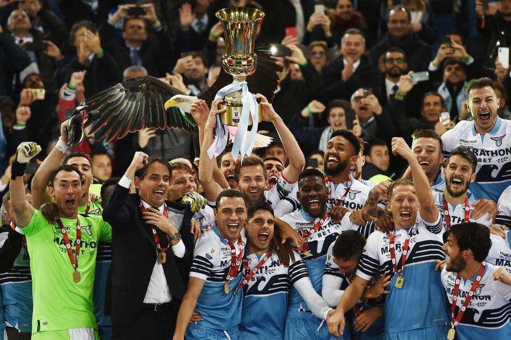Lazio, Radu è già social: i post dei trofei vinti, aspettando il 26 maggio... FT