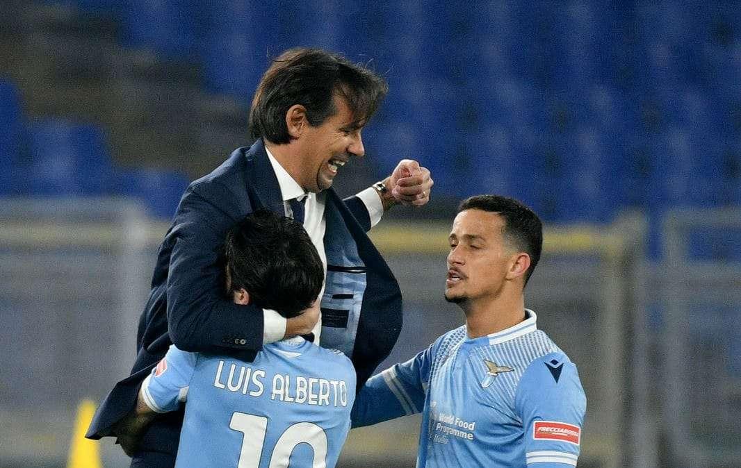 Lazio - Napoli, l'esultanza di Luis Alberto: abbraccio con Inzaghi - FOTO