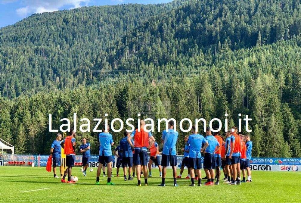RITIRO LAZIO, GIORNO 1 - Termina l'allenamento: tanto lavoro con la palla - FOTO