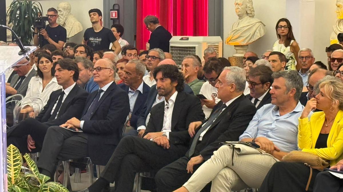 Lazio, 'I grandi eventi sportivi': Lotito è arrivato in Campidoglio - FOTO