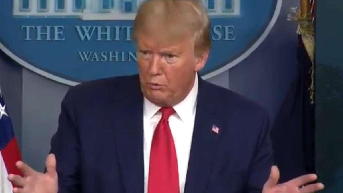Coronavirus, Trump ricoverato in ospedale: fatica a respirare