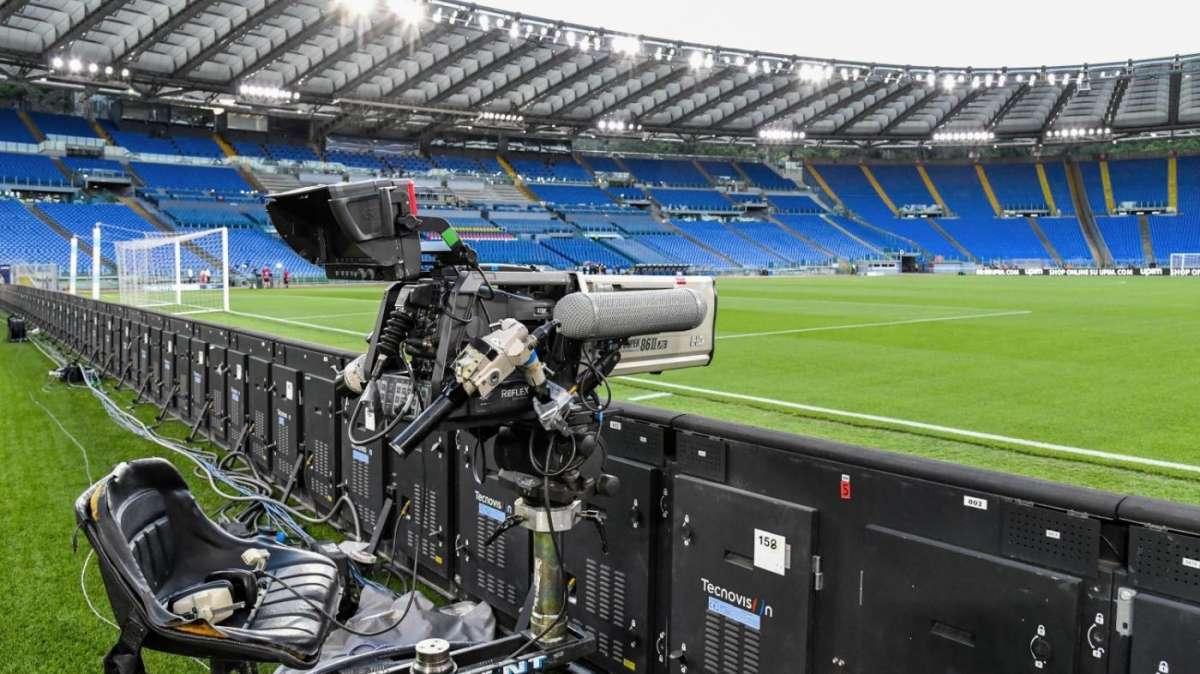 Diritti tv, spezzatino sì o no? La decisione della Lega Serie A