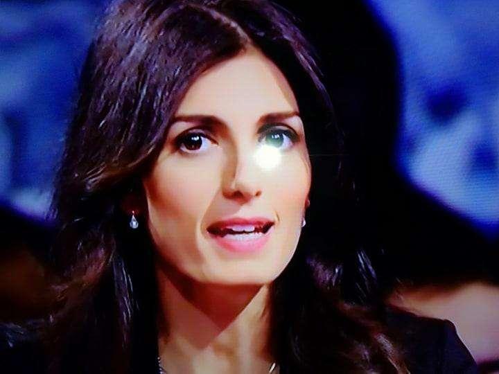 Lazio - Eintracht, la rabbia della Raggi: "Saccheggiate e danneggiate varie zone della città"