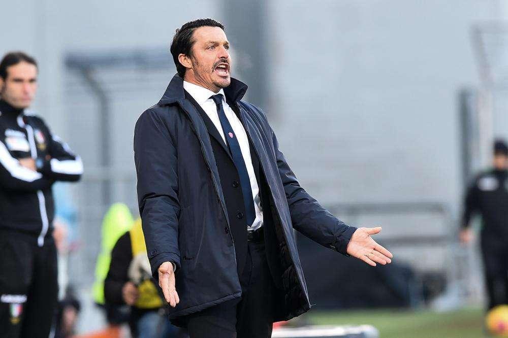 Oddo: "La gente muore, non rompete i cogl***i e state a casa"