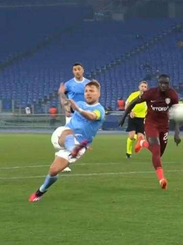Lazio-Cluj 1-0 | Il gol pazzesco di Immobile (VIDEO)