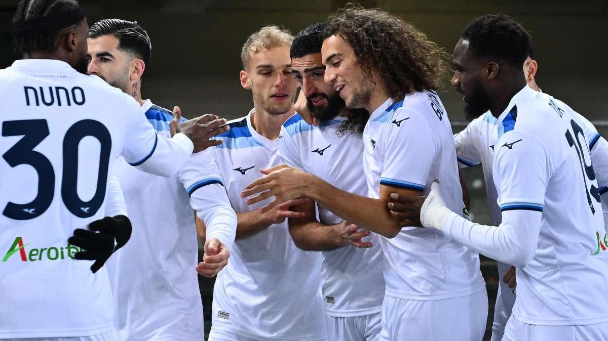 Lazio, un giocatore in conferenza stampa con Baroni: ecco di chi si tratta