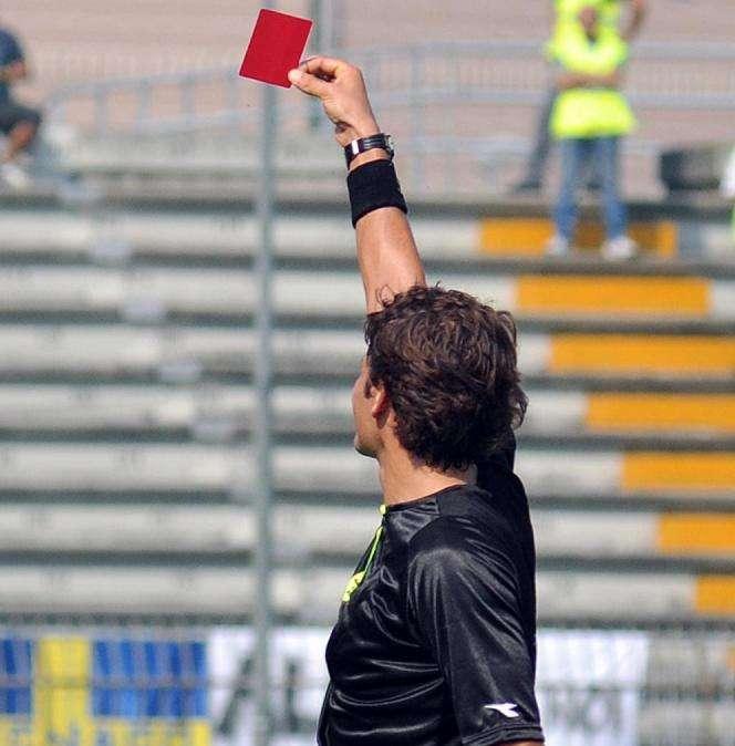 Transfermarkt, la Top 11 dei calciatori più espulsi: ci sono due romanisti