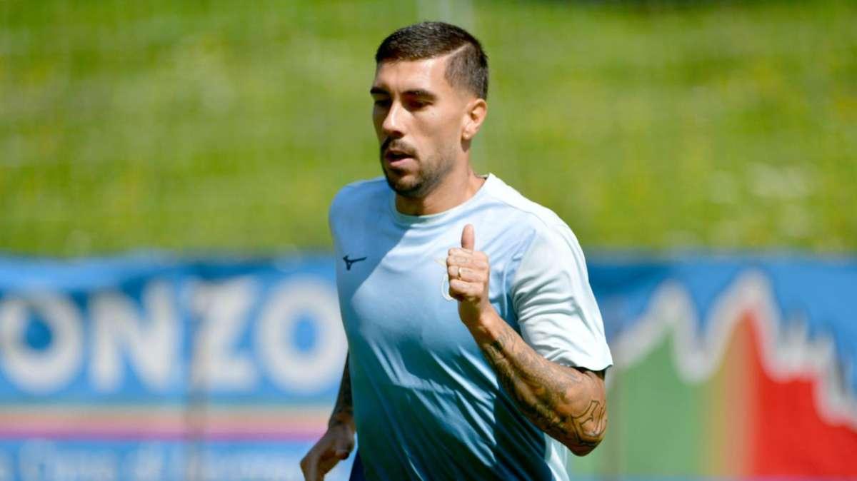 La Lazio accoglie Zaccagni e Castrovilli: "È bello avervi qui!" - FOTO