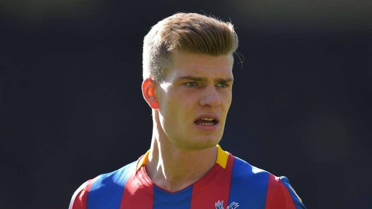 Calciomercato Lazio, per l'attacco spunta anche il gigante Sorloth