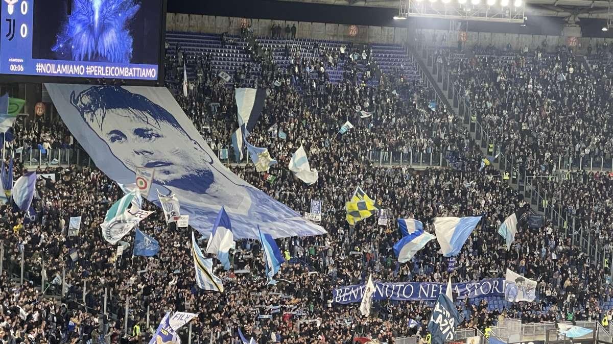 Lazio, la scenografia e i premi per Immobile: "Benvenuto nella storia"- FOTO