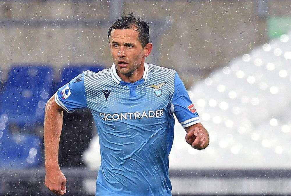 Lazio, rabbia Lulic: “Una chiamata di Tare per l'addio. Futuro? Idee chiare”